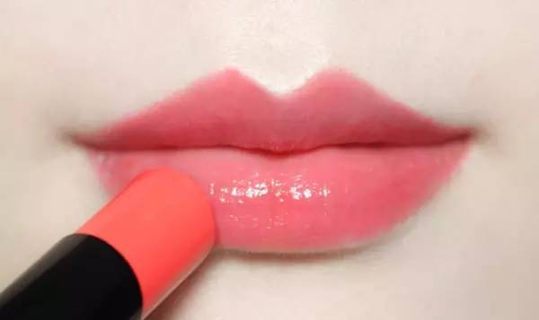 超实用5分钟化妆法，从此让你多睡一小时！