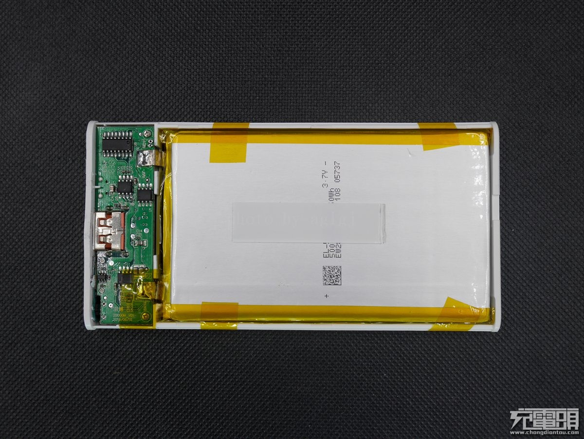 yoobao移动电源600w拆解,yoobao42000移动电源