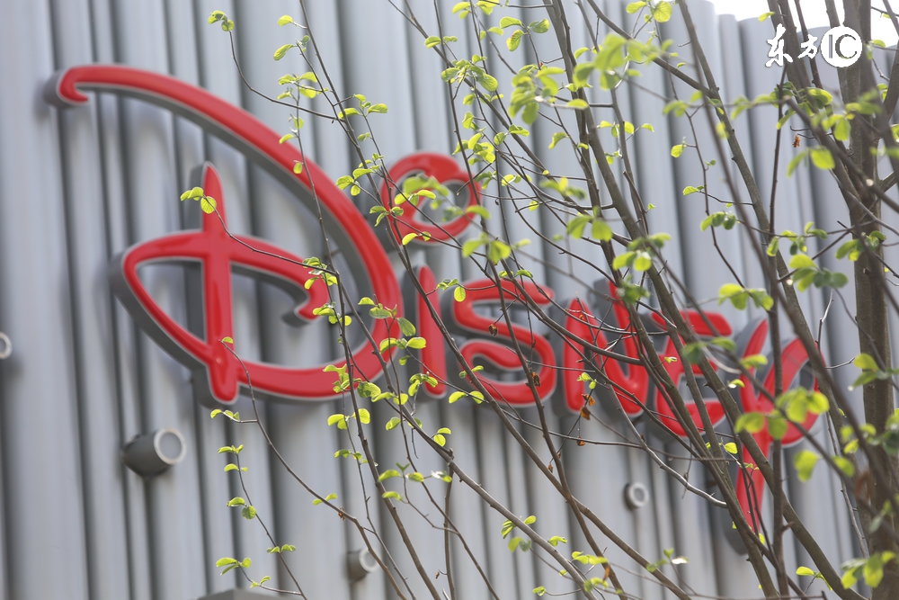 王健林在迪士尼有股份吗,王健林出售万达文旅时间