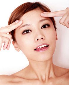 为什么额头开始有皱纹了,为什么额头上突然长了干纹