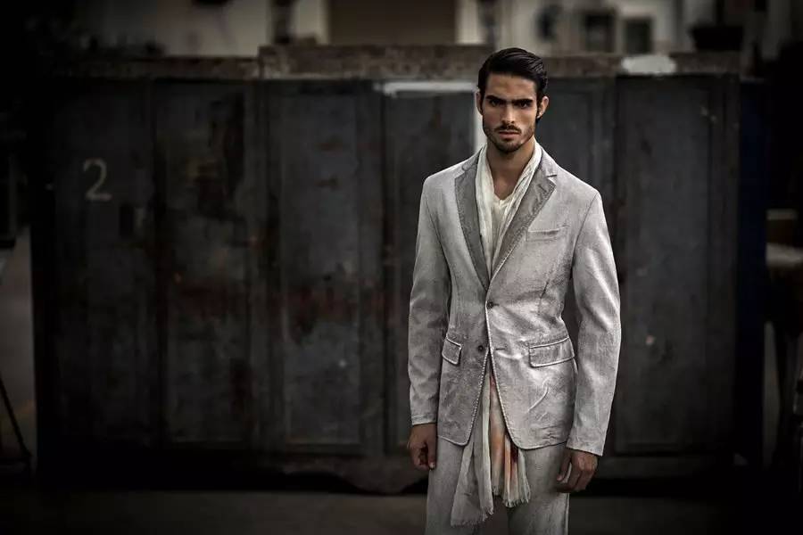 沙特王妃的奢侈品,卡塔尔王妃莫扎与高定服装