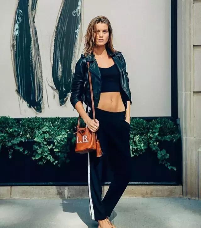 三个月内两次登上VogueParis,这个新秀前途无量