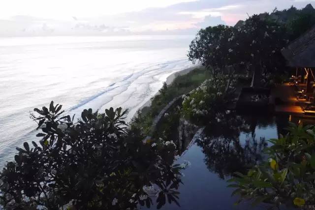 鏄庢槦浠疂鏍间附娲诲姩,涓轰粈涔堟槑鏄熼兘閫夋嫨宸村帢宀涘疂鏍间附