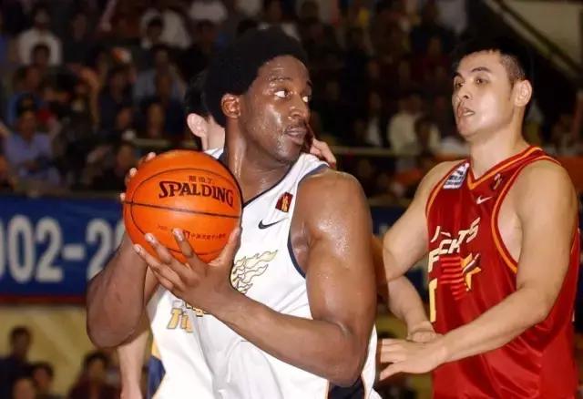 cba外援积臣,广东外援积臣cba退役视频