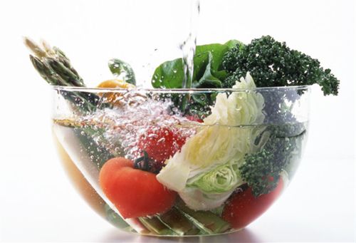 家里有孩子、孕妇、老人注意了！教你如何去除蔬果农药的残留