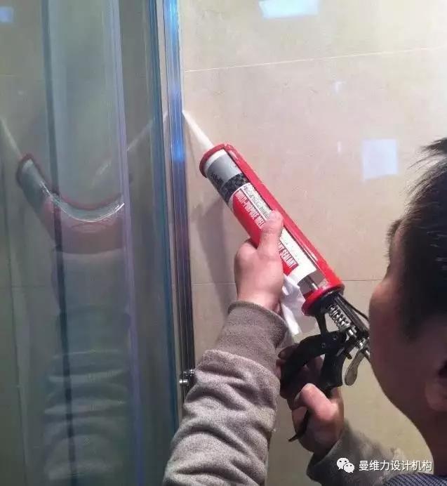 玻璃胶发霉有什么补救办法,玻璃胶发霉了怎么补救