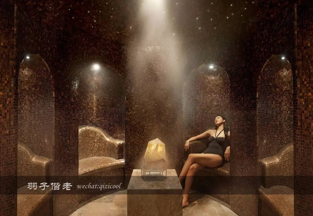 藏匿在繁华中环背后的丝丝暖意 (藏在繁华中环中的丝丝暖意)