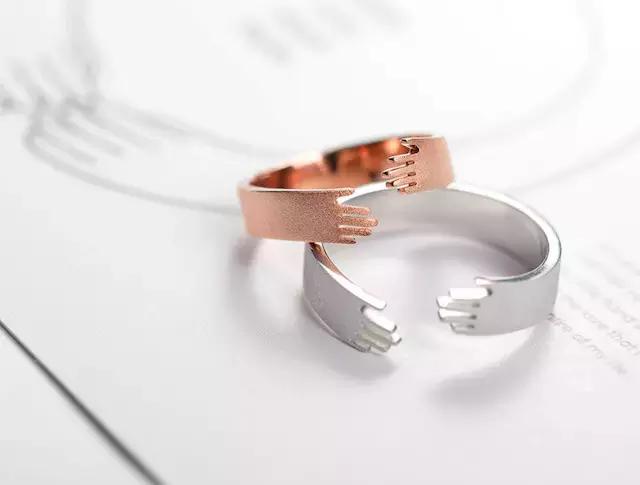 情人节多变戒指,情人节别送的礼物