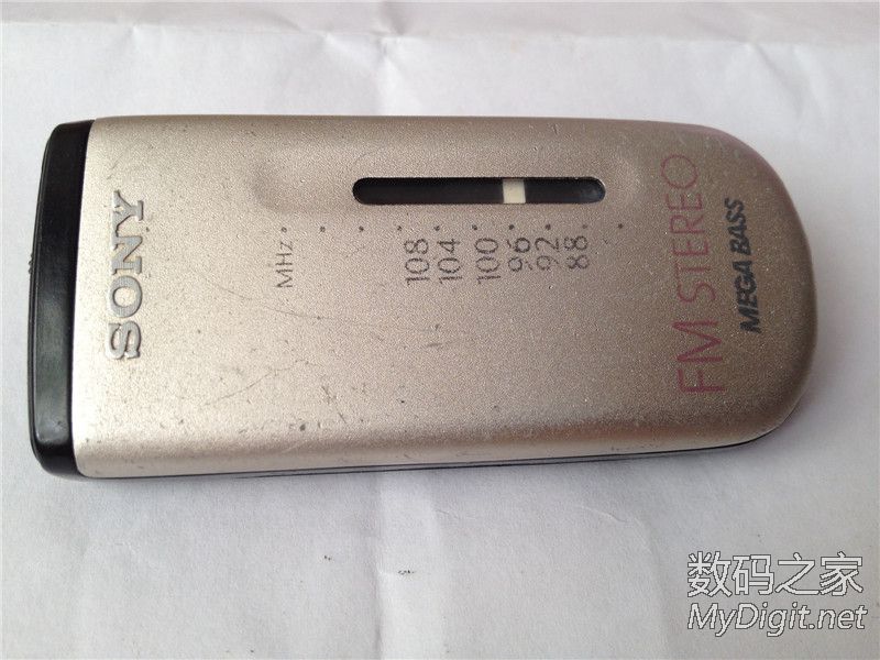 sonys50收音机芯片,索尼音响s55拆机