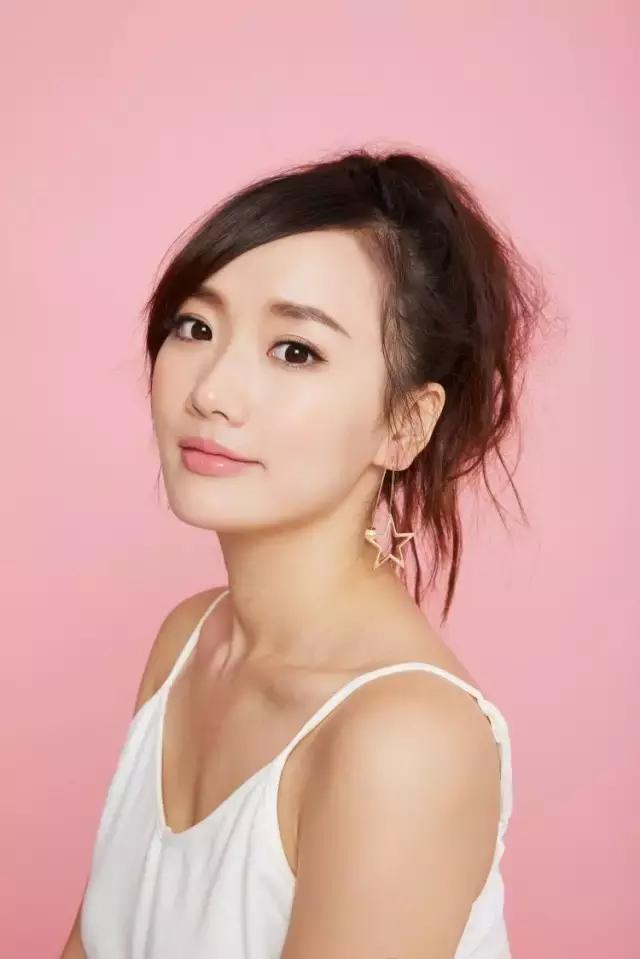 明星同款百元饰品,百元能买到什么化妆品