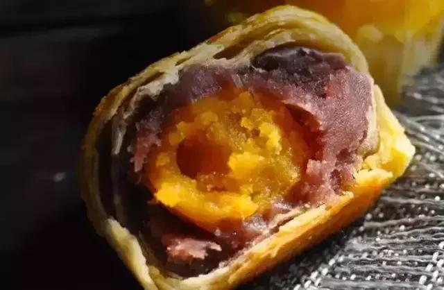 今天下午4点的时候，我打开了我的零食小金库