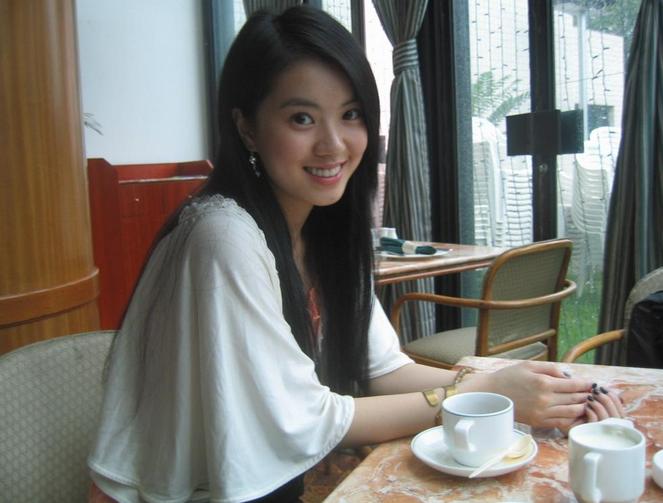 黄圣依伊能静无人选,黄圣依参演功夫2