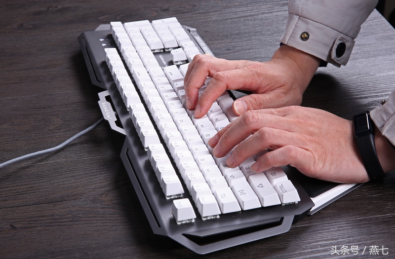 网咖游戏机械键盘好吗,高端网咖游戏键盘推荐