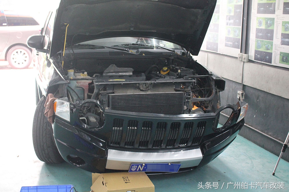 2017款jeep指南者大灯总成,jeep指南者改中网