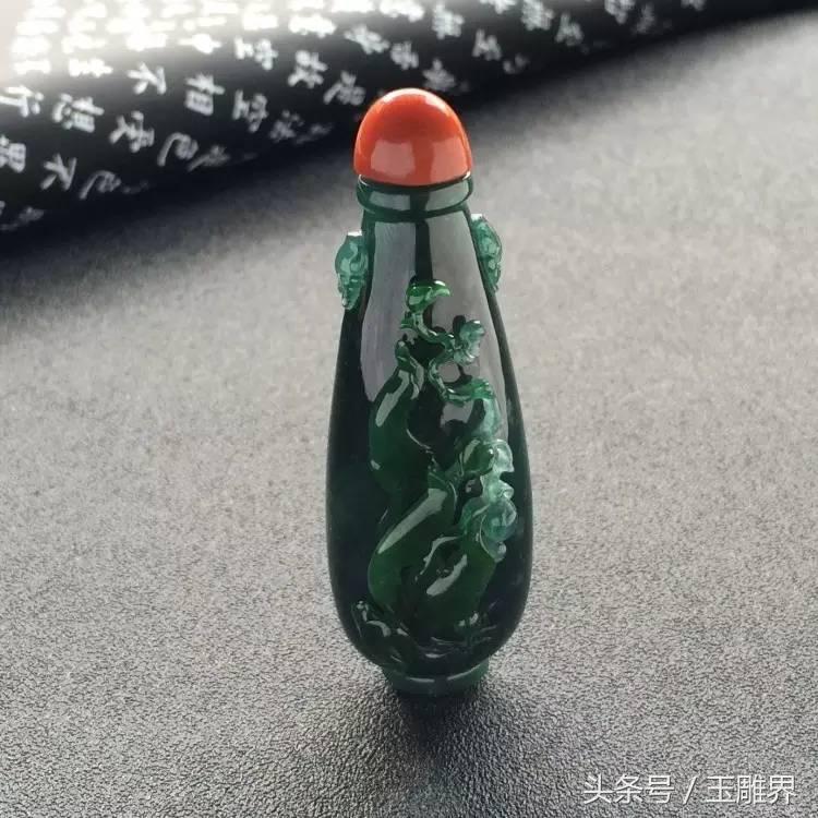 古代男子随身佩戴物品,男子穿越古代带了小玩具