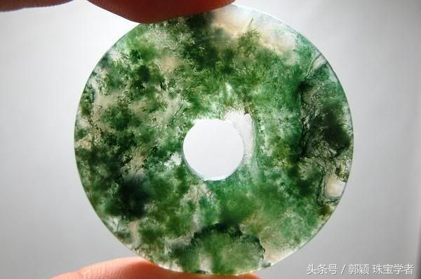 带飘花翡翠的玛瑙,飘花水草玛瑙值钱吗