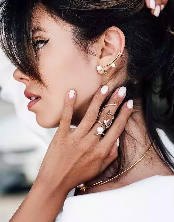 明星同款百元饰品,百元能买到什么化妆品