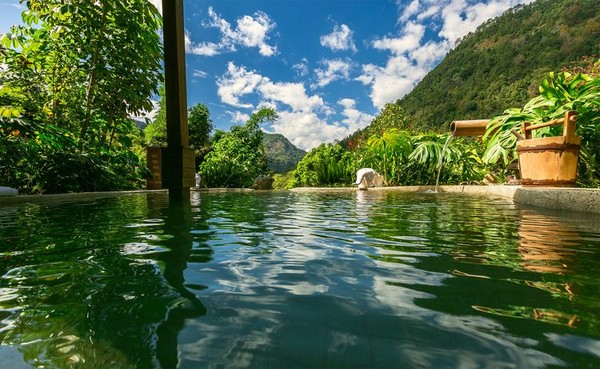腾冲火山和热海哪个更值得去,去看腾冲火山