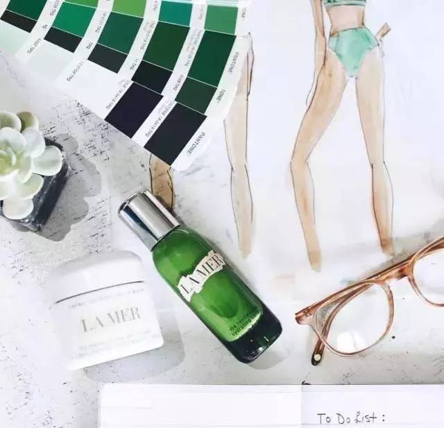 暗沉的痘痘,长痘痘的脸怎么拯救下去