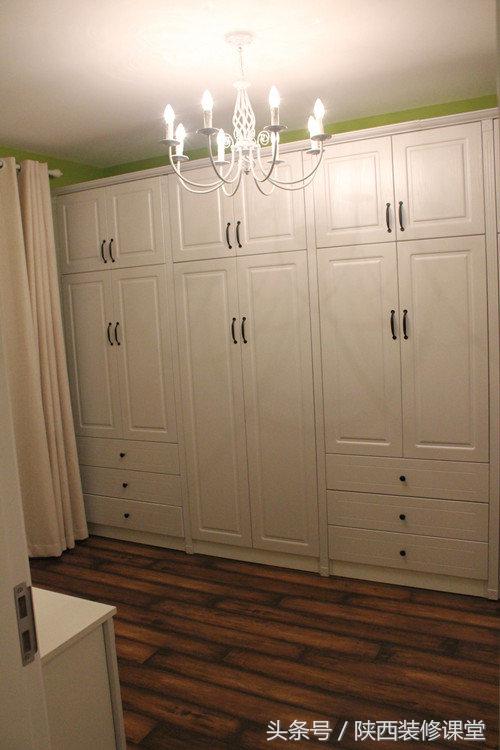 135平方四房二厅二卫阳台,小户型135阳台客厅一体