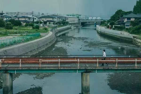 时间的蜕变留下的只有沧桑和无奈,时间的流逝历史的变迁