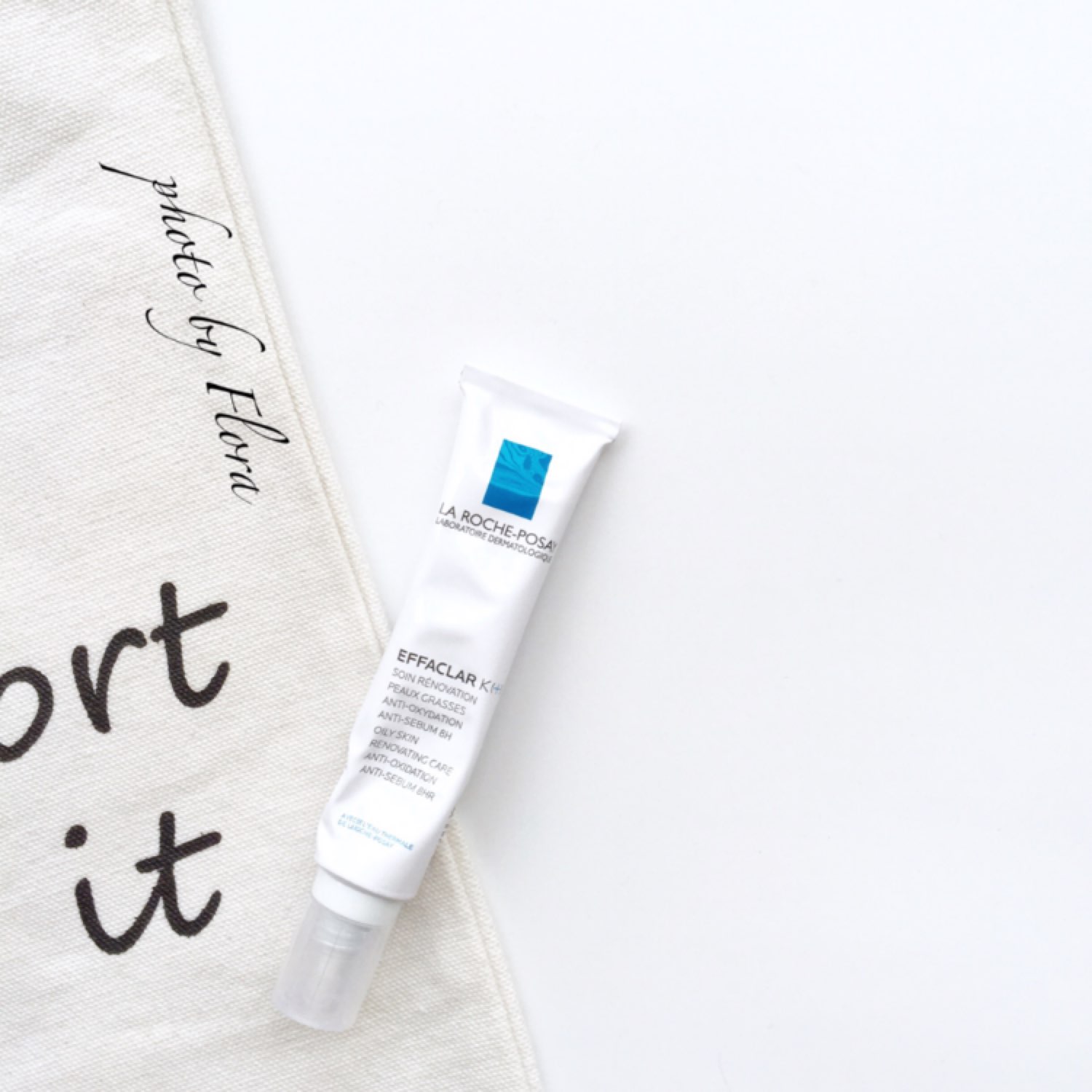 闭口痘痘护肤品测评,脸上长闭口粉刺用什么护肤产品