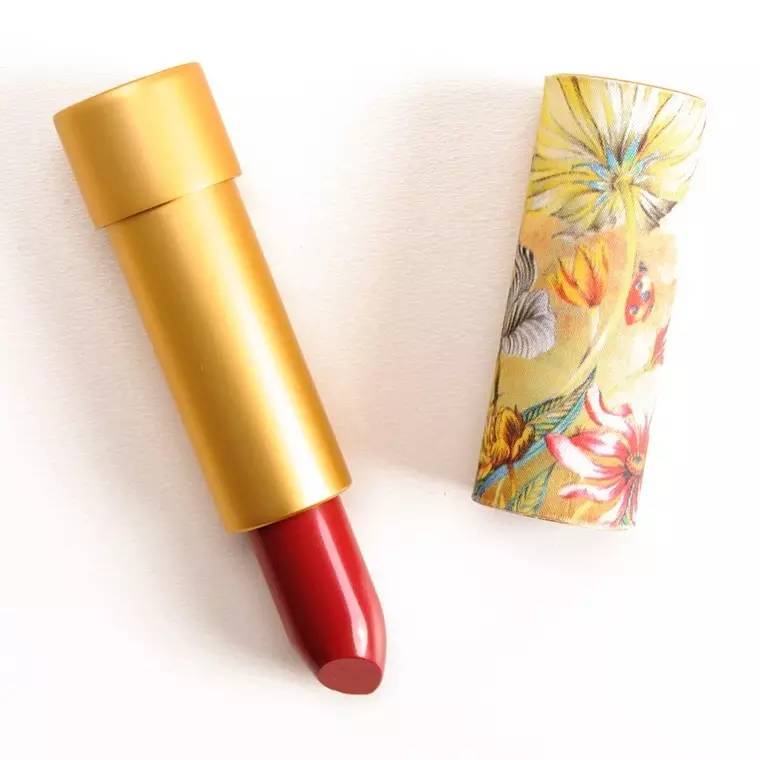 阿玛尼挚爱400和迪奥哑光999,dior999经典正红色口红图片