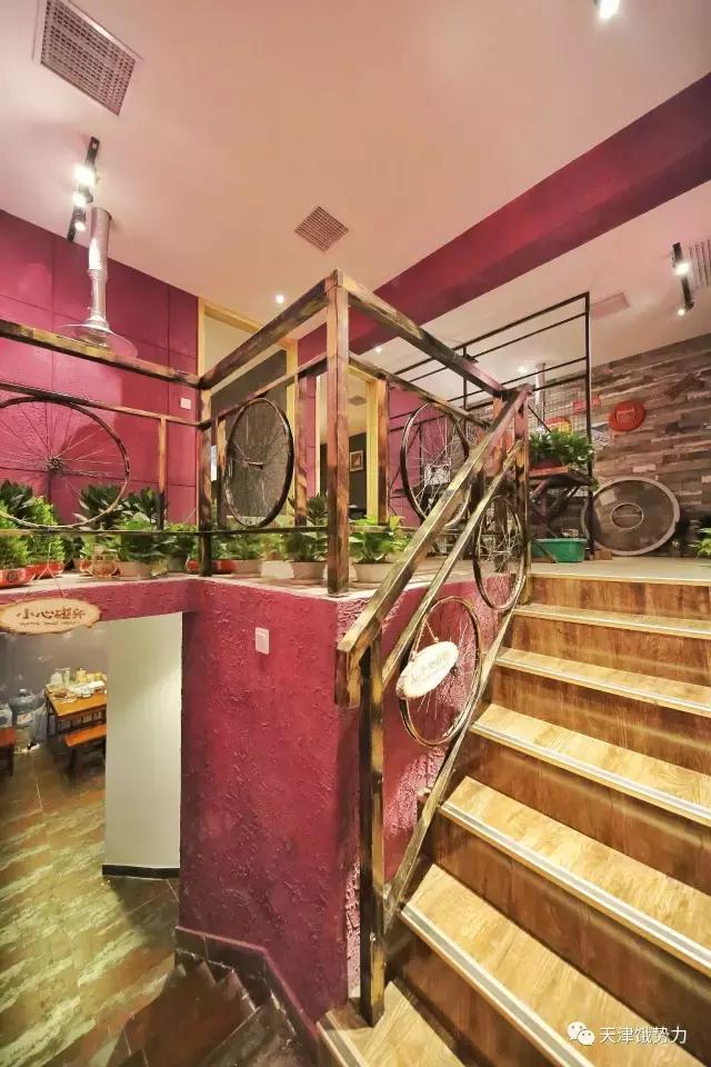 大金链子小手表烧烤,大金链子小手表先吃烧烤后泡澡