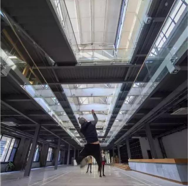 这真的是办公室吗?我不信!