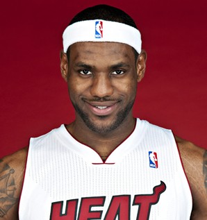 勒布朗詹姆斯超越马龙,勒布朗詹姆斯场均得分