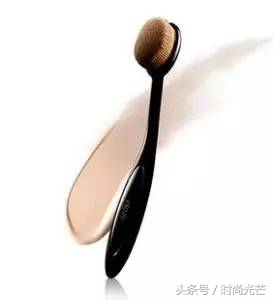 还有哪些实用的彩妆小技巧,各种美妆小工具