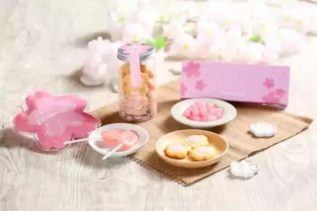 星巴克樱花杯直播间,星巴克限定樱花咖啡饮品