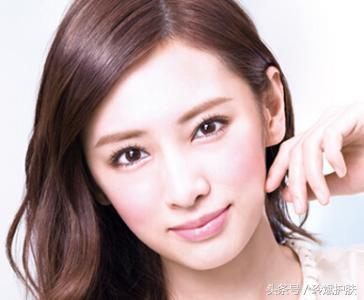 春季干敏皮肤怎么补水保湿,干皮红血丝皮肤如何补水