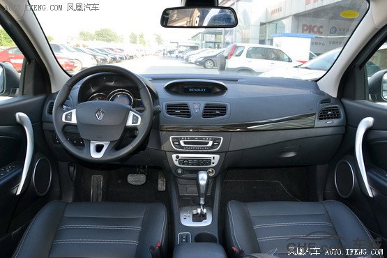 雷诺风朗降价促销,雷诺风朗15款2.0自动时尚操作说明