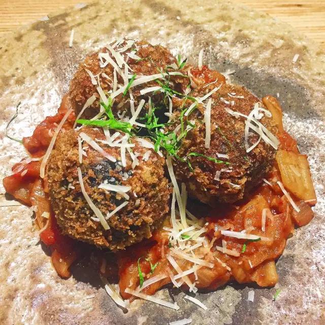 整个魔都已经被ta们攻陷……还不快去拔草秀胖友圈?!