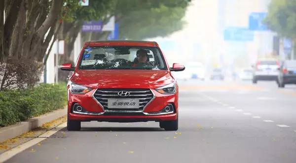 10年现代悦动自动挡试驾视频,北京现代新悦动瑕疵