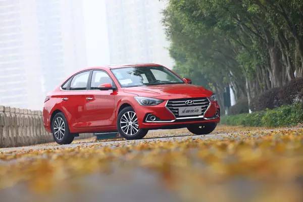 10年现代悦动自动挡试驾视频,北京现代新悦动瑕疵