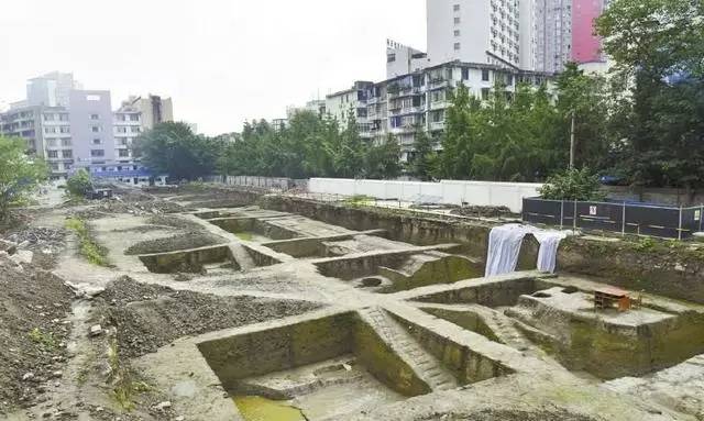 揭秘！沉睡在市中心的千年摩诃池，为你直播！