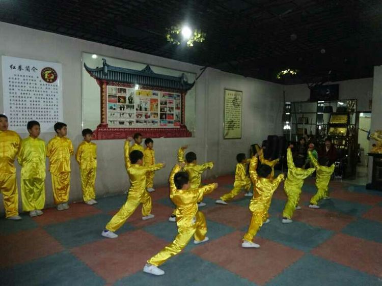 李震武术馆的学员,红拳李震