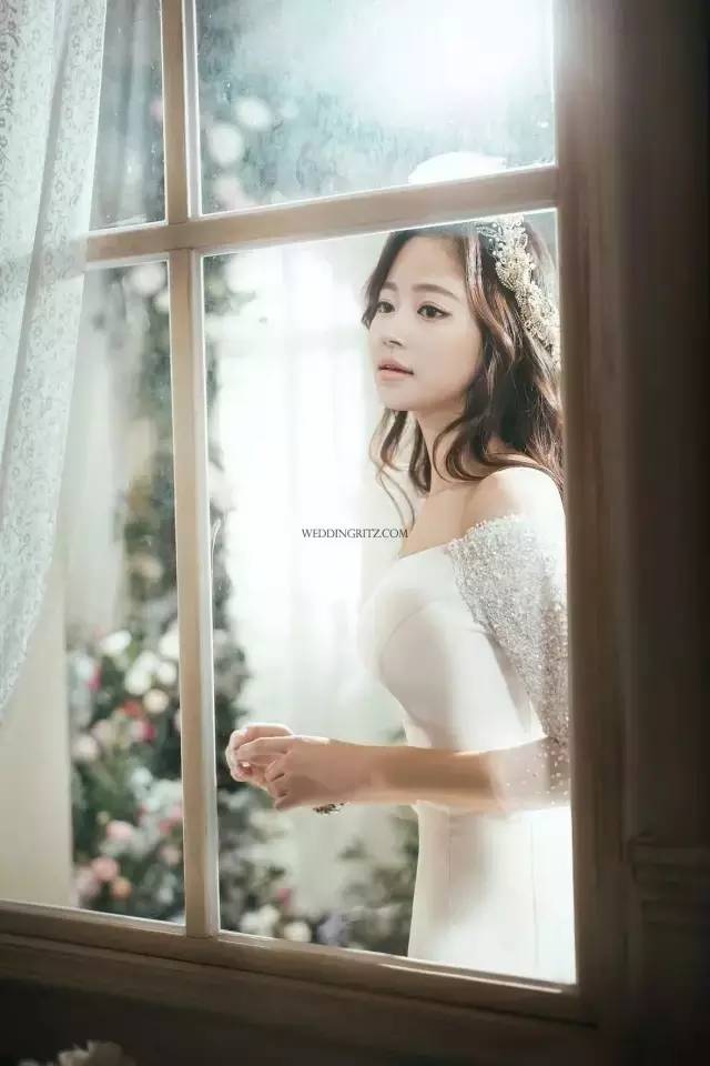 婚纱照夜景闪光灯摄影技巧,室内婚纱复古暖光怎么拍摄