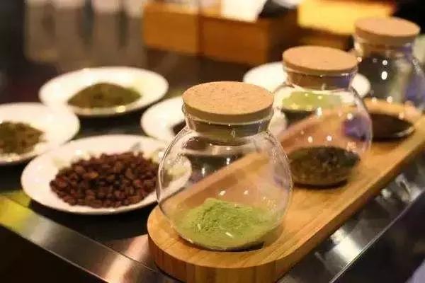 曾经小有名气的店为什么衰落,曾经小有名气的店为什么衰落了