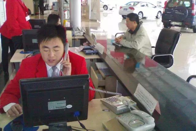 4s店卖一辆车能赚多少钱,一辆车4s店赚多少