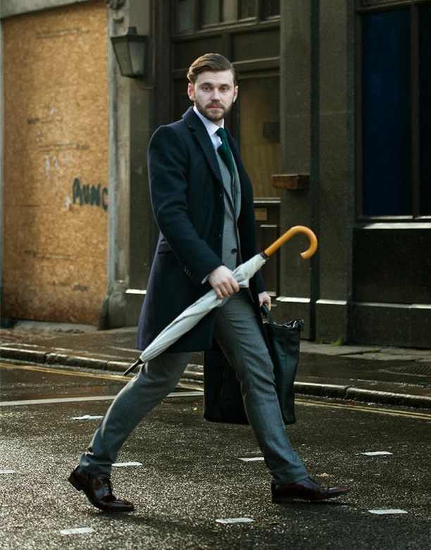 行走的黑*器武**，宇宙最耐操的雨伞