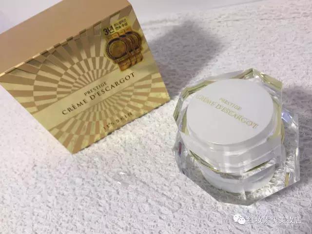 油皮毛孔粗大适合什么面霜,适合毛孔粗大的水乳排名