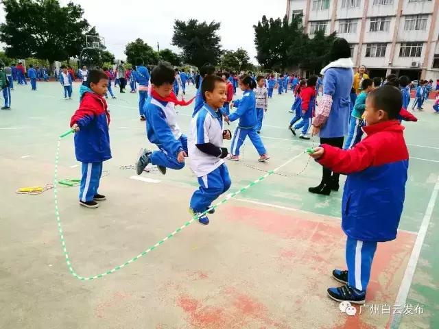 白云省实的大课间,广州市白云区金碧新城小学大课间
