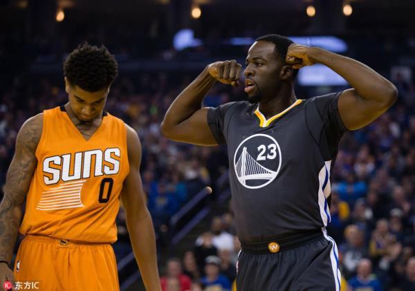 21岁小将连续两场三双很厉害，但比他更变态的中锋还有两个！