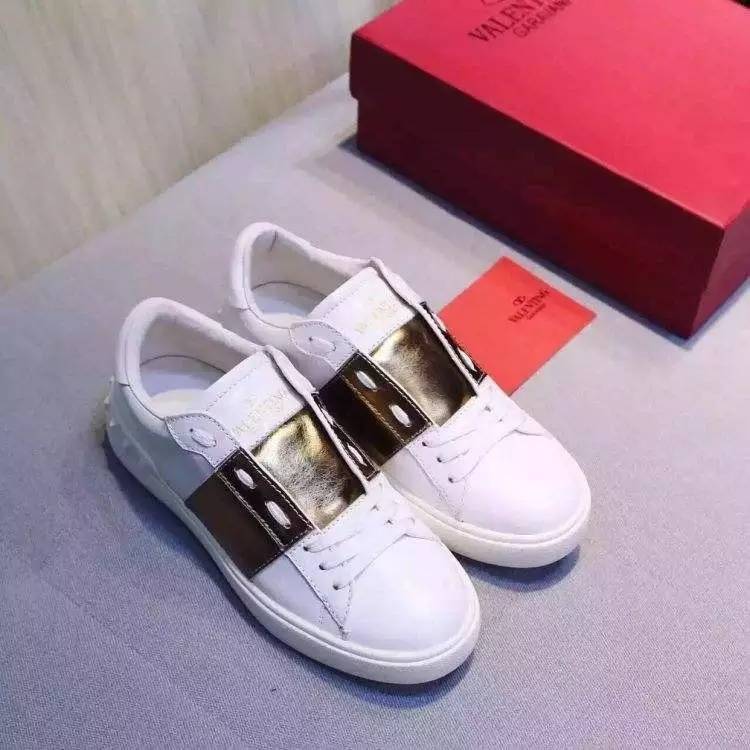 杨幂、吴亦凡都穿小白鞋出街，背后是阿迪古驰纪梵希的商业计谋