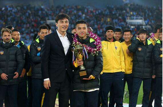 足坛名场面李玮锋,大头李玮锋简历