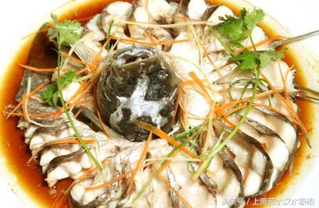 这样做的清蒸鱼简单好吃又嫩又滑,一定要学会这道鲜嫩好吃清蒸鱼