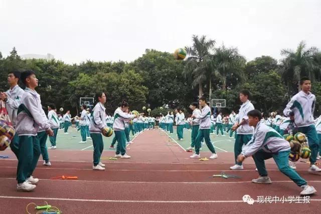 白云区小学大课间展示,白云七中大课间
